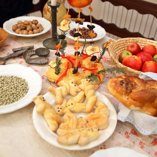 Vernisáž vánočních výstav v Hernychově vile