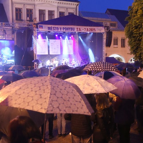 Informace k volbám do Senátu a zastupitelstev krajů (2)