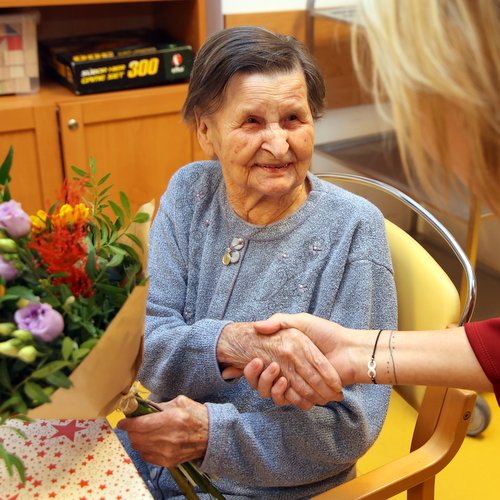 Stoleté jubileum a ocenění Sestry roku v Domově důchodců