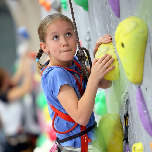 Mladí lezci obsadili DDM DUHA